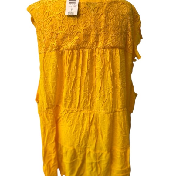 Torrid Babydoll Swiss flutter sleeve lace top - Picture 4 of 11